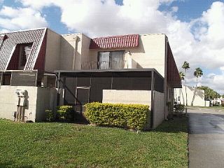 Foreclosed Home - 1551 NW 92ND AVE UNIT 185, 33024