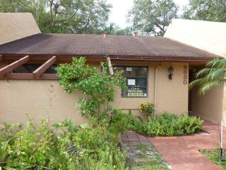 Foreclosed Home - 9830 NW 16TH ST, 33024