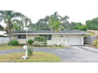 Foreclosed Home - 910 Nw 79th Way, 33024