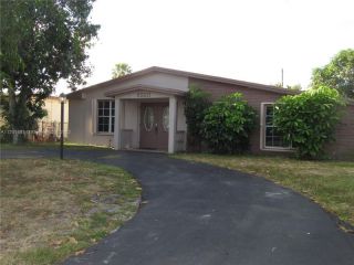 Foreclosed Home - 6550 MCKINLEY ST, 33024