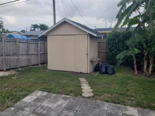 Foreclosed Home - 8800 TAFT ST, 33024