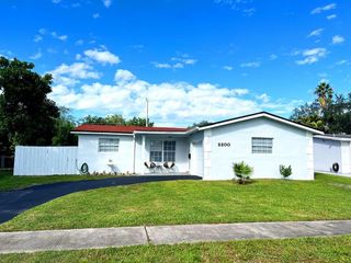 Foreclosed Home - 2200 N 65TH WAY, 33024