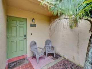 Foreclosed Home - 9230 NW 14TH ST, 33024