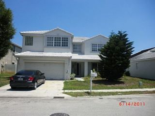 Foreclosed Home - 10201 SW 9TH LN, 33025