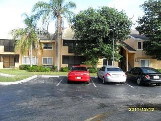 Foreclosed Home - 164 SW 83RD WAY APT 202, 33025