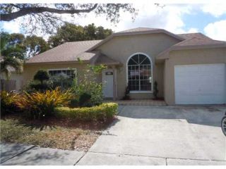 Foreclosed Home - 8624 SW 15TH ST, 33025