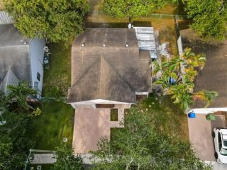 Foreclosed Home - 1311 SW 85TH AVE, 33025