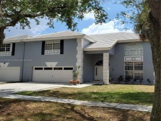 Foreclosed Home - 10236 QUITO ST, 33026