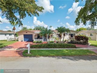 Foreclosed Home - 10411 NW 19TH ST, 33026
