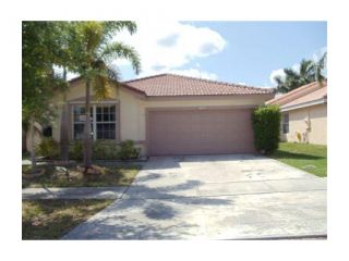 Foreclosed Home - 17636 SW 20TH ST, 33029