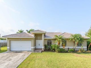 Foreclosed Home - 18866 Sw 293rd Ter, 33030