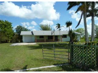 Foreclosed Home - 22195 SW 252ND ST, 33031