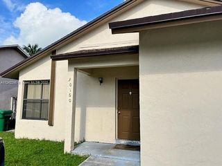 Foreclosed Home - 30160 SW 161ST CT, 33033