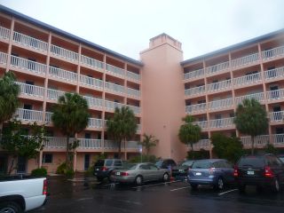 Foreclosed Home - 2601 S ROOSEVELT BLVD APT 609A, 33040