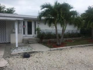 Foreclosed Home - 2811 Staples Ave, 33040