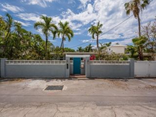 Foreclosed Home - 1618 LAIRD ST, 33040