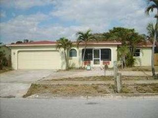 Foreclosed Home - 7715 NW 1ST ST, 33063