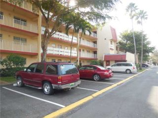 Foreclosed Home - 1000 COUNTRY CLUB DR APT 102, 33063
