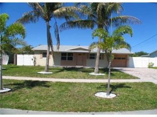 Foreclosed Home - 3820 NW 7TH AVE, 33064