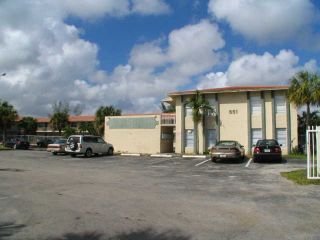 Foreclosed Home - 651 NW 42ND CT APT 211, 33064