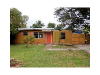 Foreclosed Home - 1432 NE 27TH ST, 33064