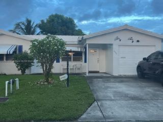 Foreclosed Home - 2740 NW 1ST TER, 33064