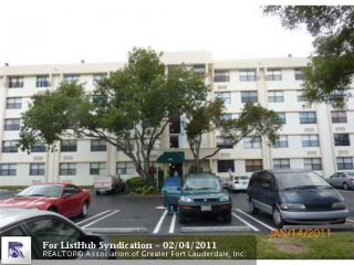Foreclosed Home - 2401 RIVERSIDE DR APT 402B, 33065
