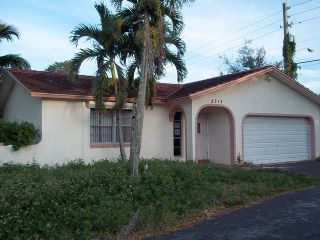 Foreclosed Home - 2315 NW 98TH TER, 33065