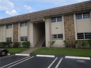 Foreclosed Home - 8400 W SAMPLE RD APT 203, 33065