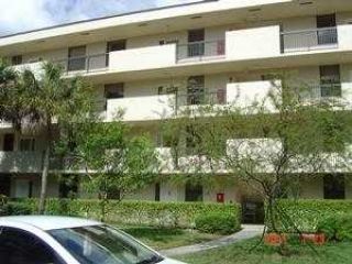 Foreclosed Home - 3100 NW 42ND AVE APT D205, 33066