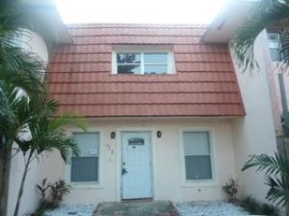 Foreclosed Home - 910 SW 74TH AVE, 33068