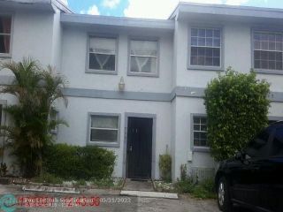 Foreclosed Home - 7905 SW 8TH CT, 33068