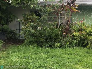 Foreclosed Home - 6700 SW 20TH ST, 33068