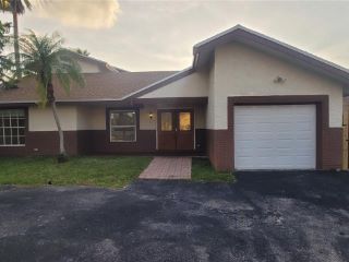 Foreclosed Home - 1319 SW 83RD AVE, 33068