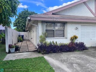 Foreclosed Home - 7407 SW 13TH ST, 33068
