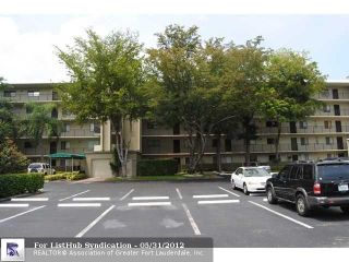 Foreclosed Home - 2209 S Cypress Bend Dr Apt 5, 33069