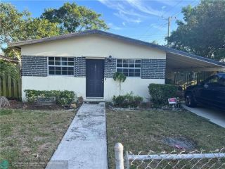 Foreclosed Home - 2650 NW 9TH CT, 33069
