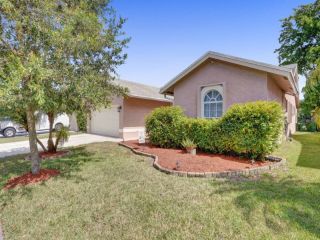 Foreclosed Home - 3882 NW 59TH ST, 33073