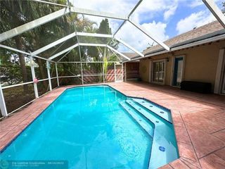 Foreclosed Home - 3710 NW 58TH ST, 33073