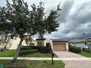 Foreclosed Home - 7992 NW 109TH LN, 33076