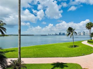Foreclosed Home - 4923 FISHER ISLAND DR, 33109