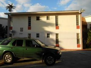 Foreclosed Home - 1525 NW 19TH TER APT 12, 33125