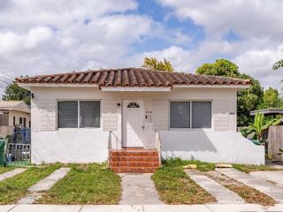 Foreclosed Home - 3455 NW 3RD ST, 33125