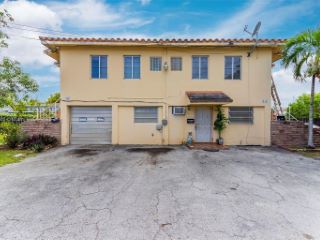 Foreclosed Home - 110 NW 33RD AVE, 33125