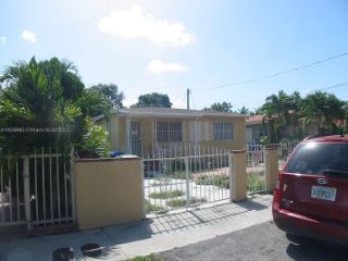 Foreclosed Home - 1037 NW 33RD AVE, 33125