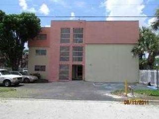 Foreclosed Home - 4275 NW SOUTH TAMIAMI CANAL DR APT 211, 33126