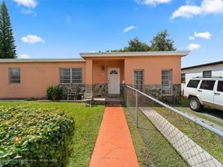 Foreclosed Home - 6050 NW 3RD ST, 33126