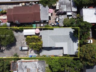 Foreclosed Home - 137 NW 31ST ST, 33127
