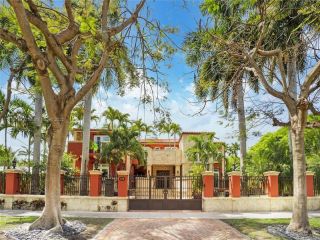 Foreclosed Home - 1710 S MIAMI AVE, 33129