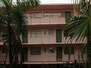 Foreclosed Home - 2924 DAY AVE APT N211, 33133
